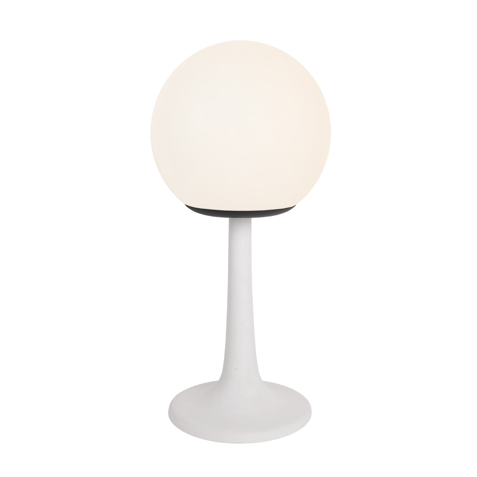 Aaro Lamp shown in Matte Black